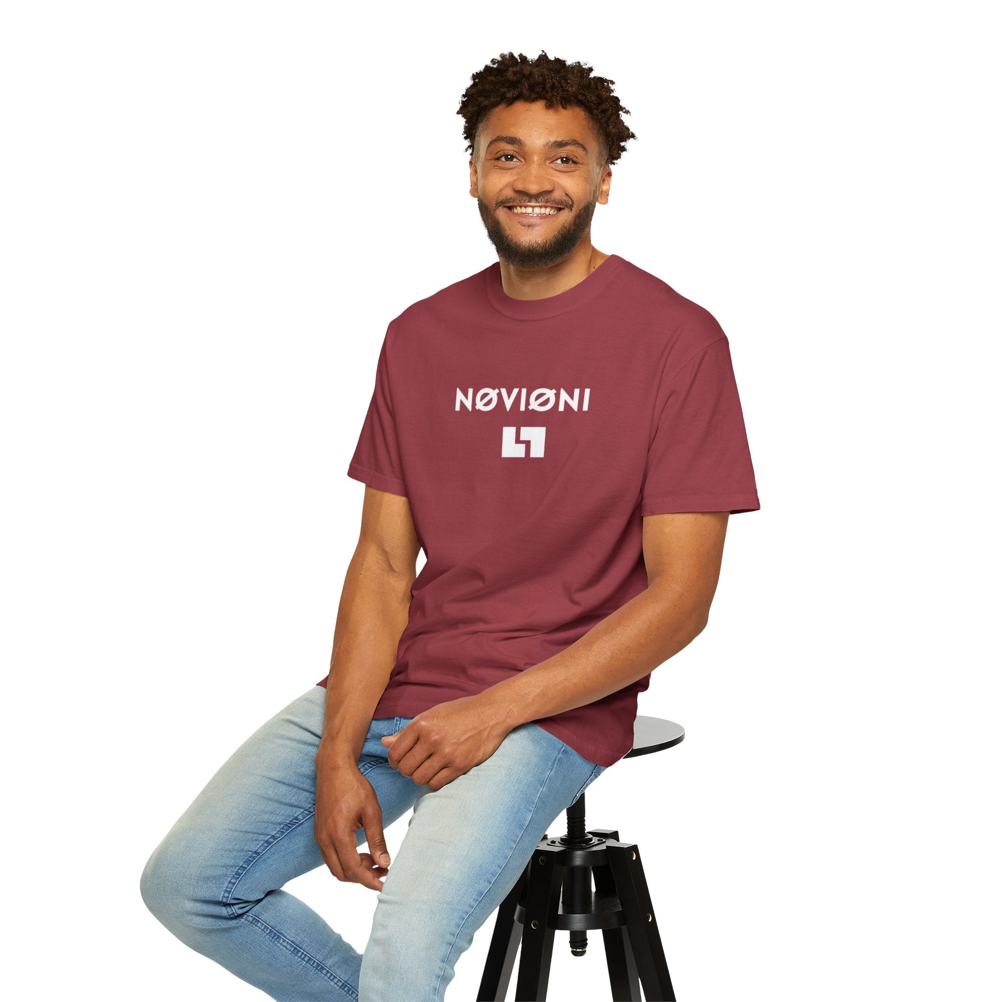 Garment-Dyed T-shirt with Novioni Design