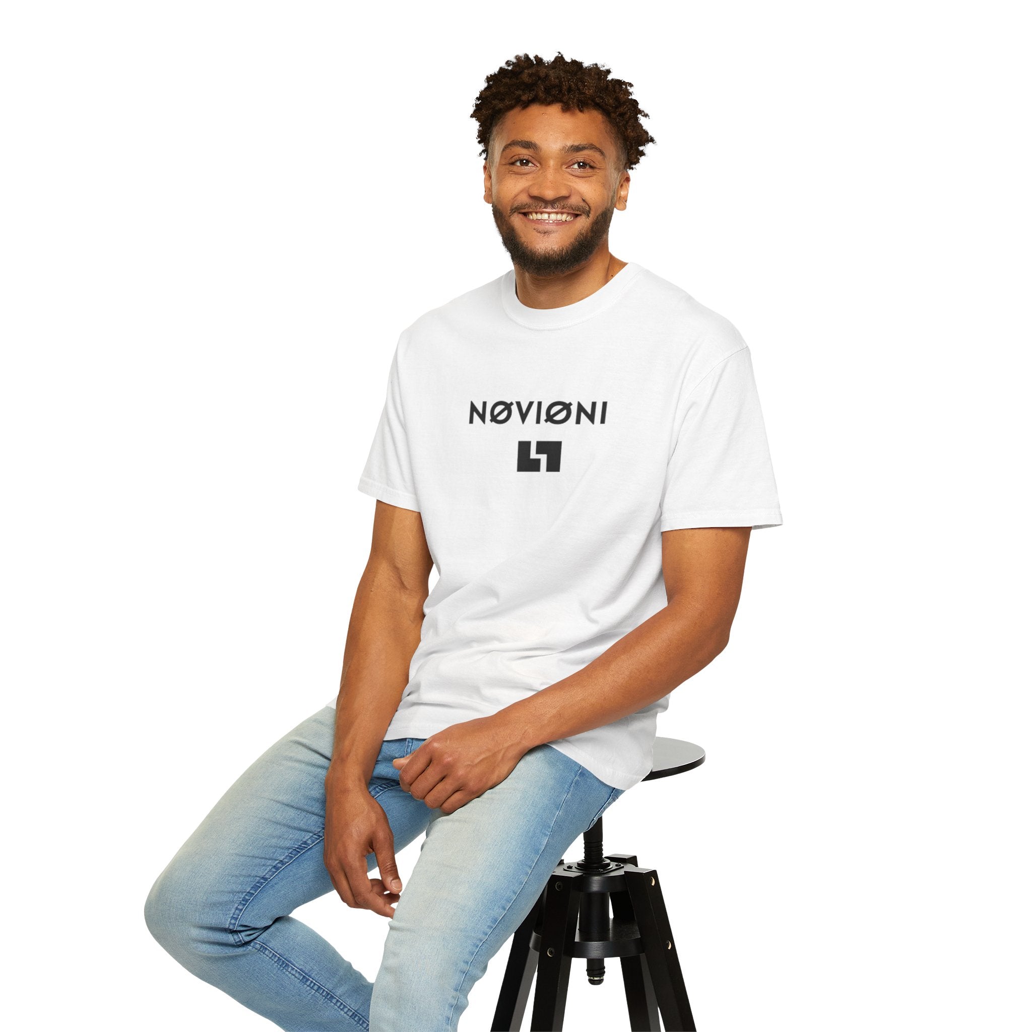 Garment-Dyed T-shirt with Novioni Design