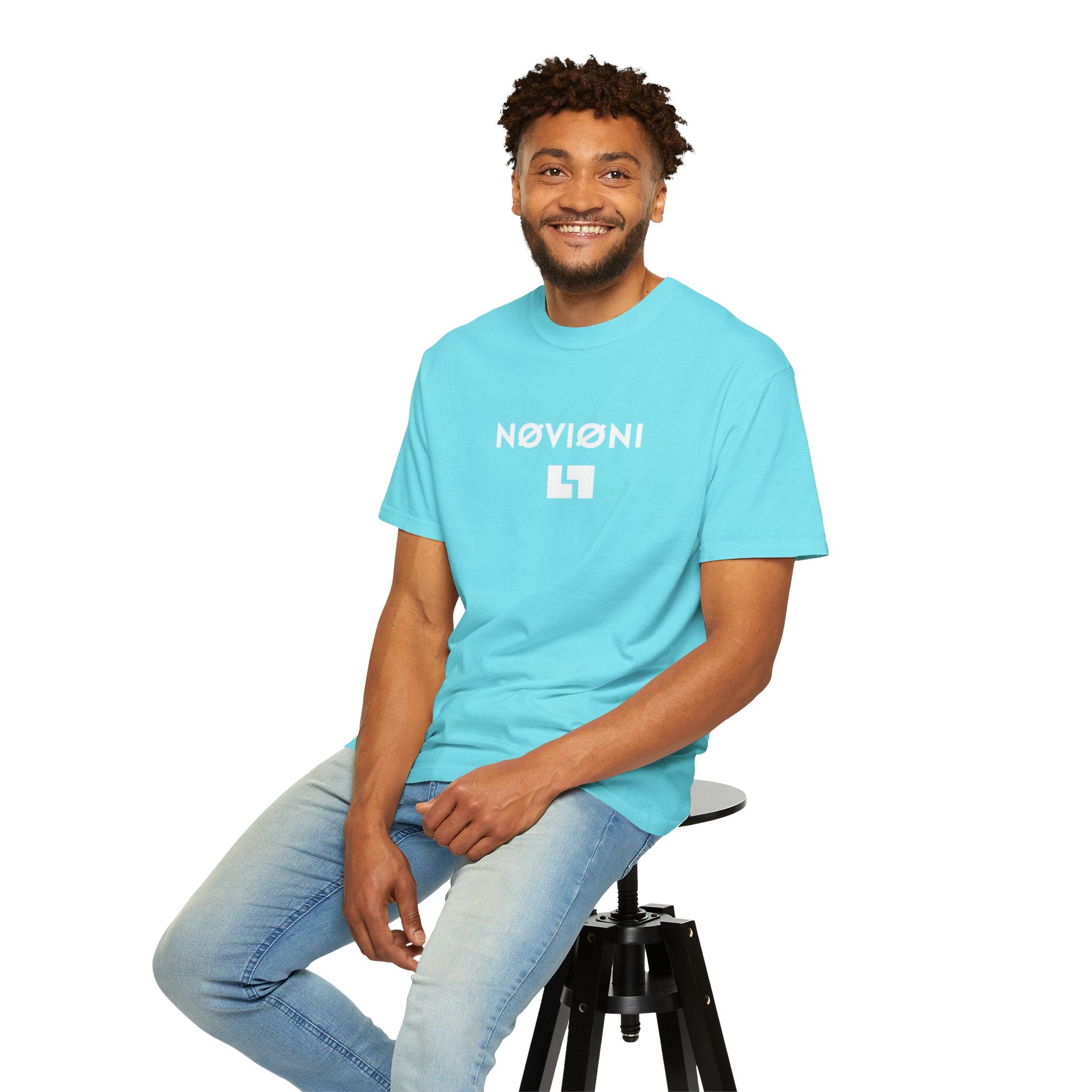 Garment-Dyed T-shirt with Novioni Design