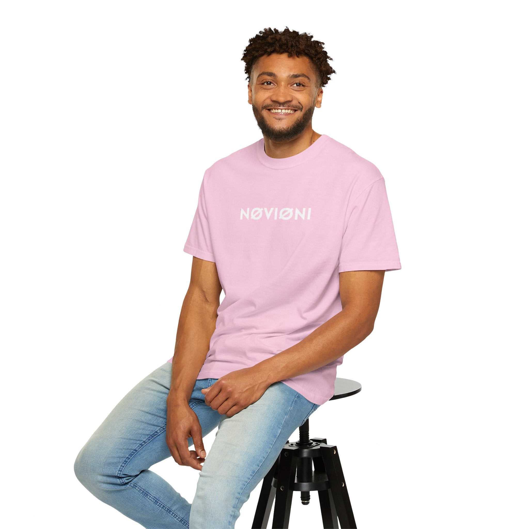 Garment-Dyed T-shirt with Novioni Design