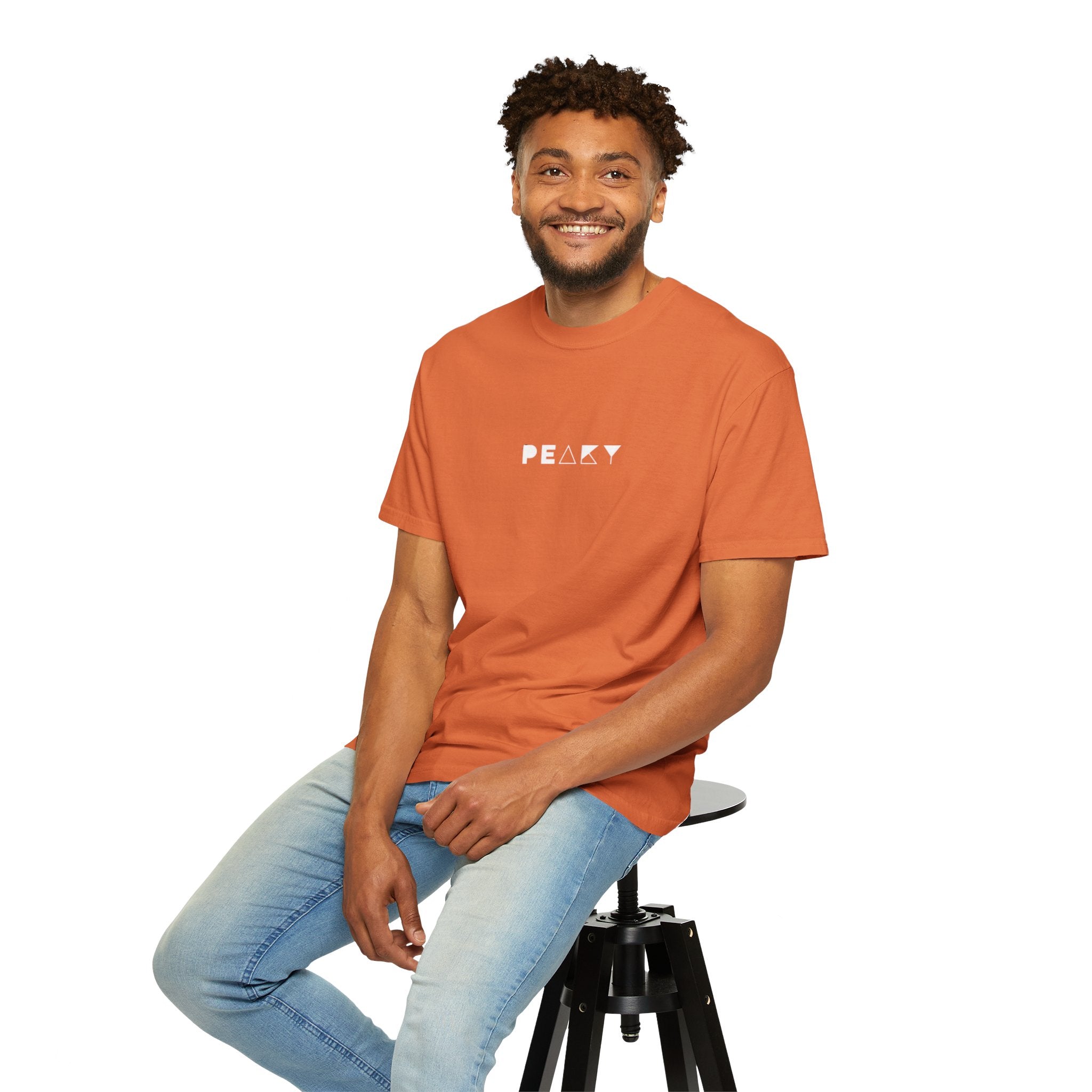 Garment-Dyed T-shirt with Novioni Design
