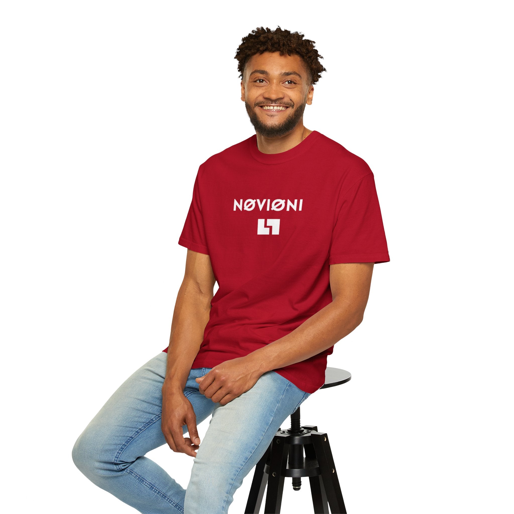 Garment-Dyed T-shirt with Novioni Design