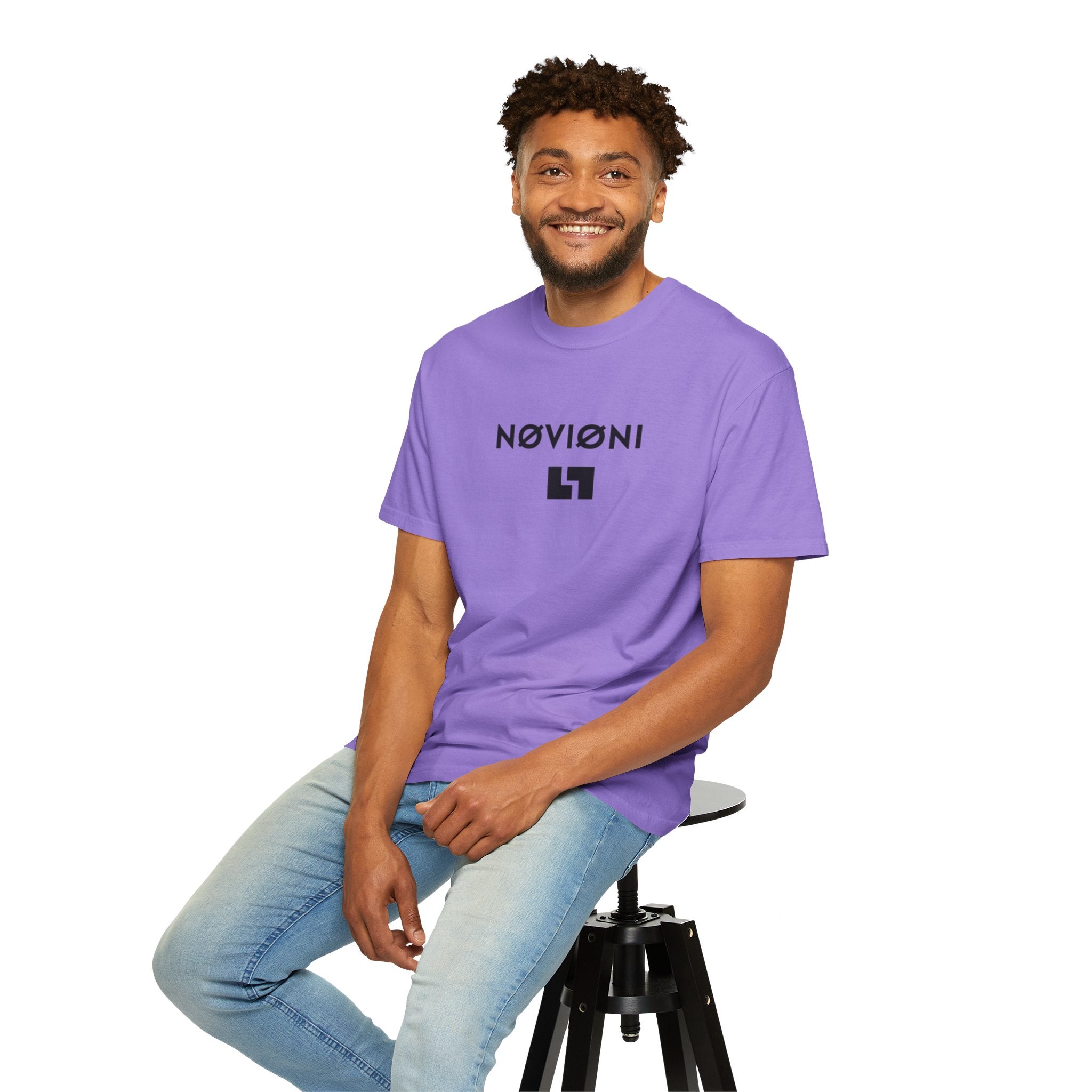Garment-Dyed T-shirt with Novioni Design